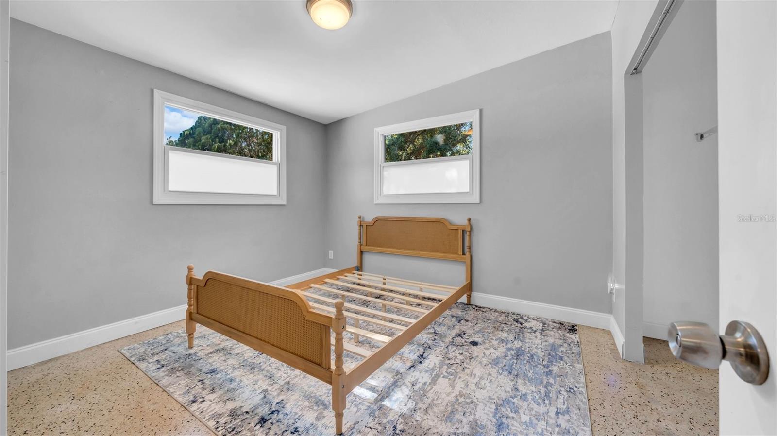Image 13 of 30 For 5601 Cedar Street Ne