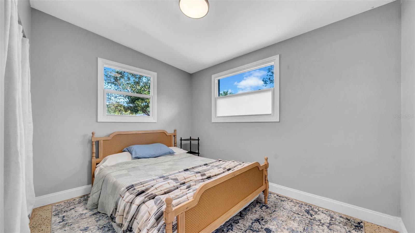 Image 15 of 30 For 5601 Cedar Street Ne