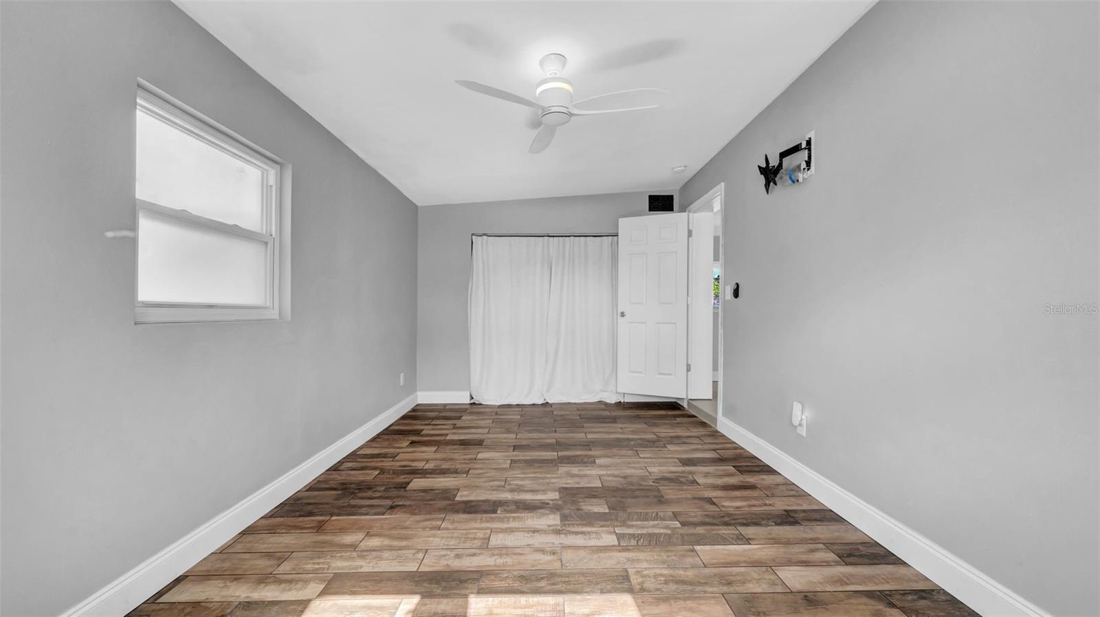 Image 19 of 30 For 5601 Cedar Street Ne
