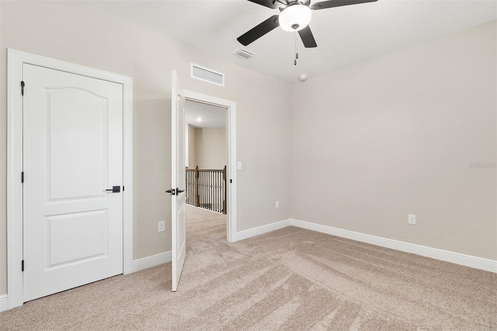 Image 6 of 7 For 7725 Somersworth Drive