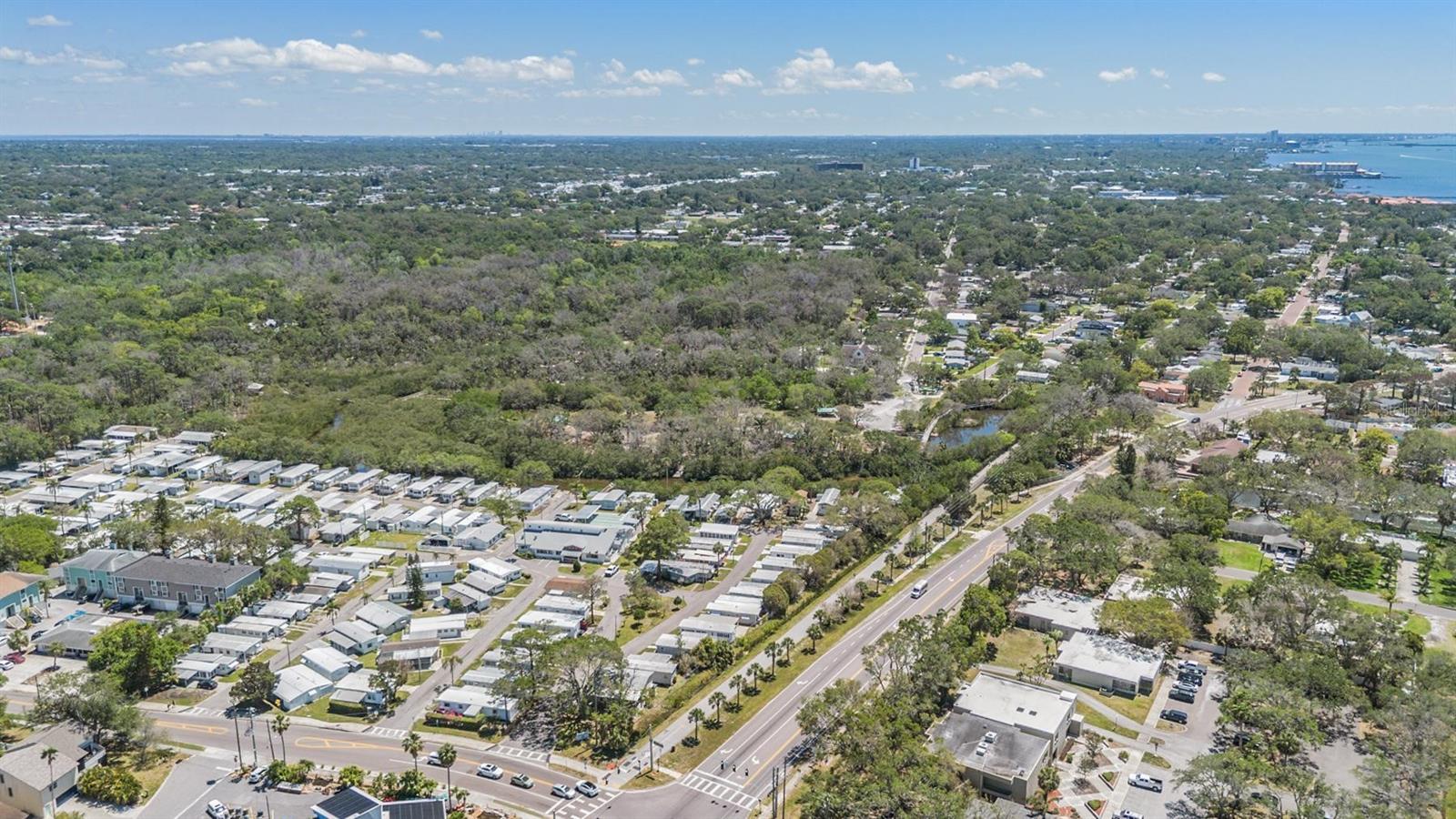 Listing photo id 12 for 605 Michigan Boulevard 44