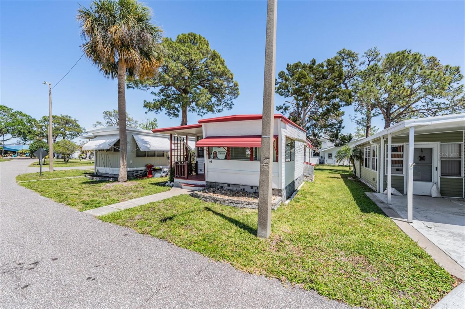 Listing photo id 16 for 605 Michigan Boulevard 44