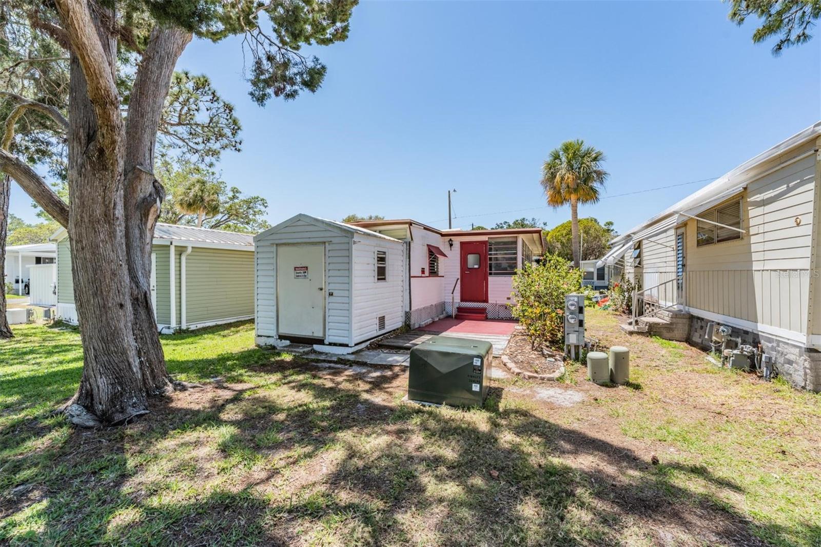 Listing photo id 19 for 605 Michigan Boulevard 44