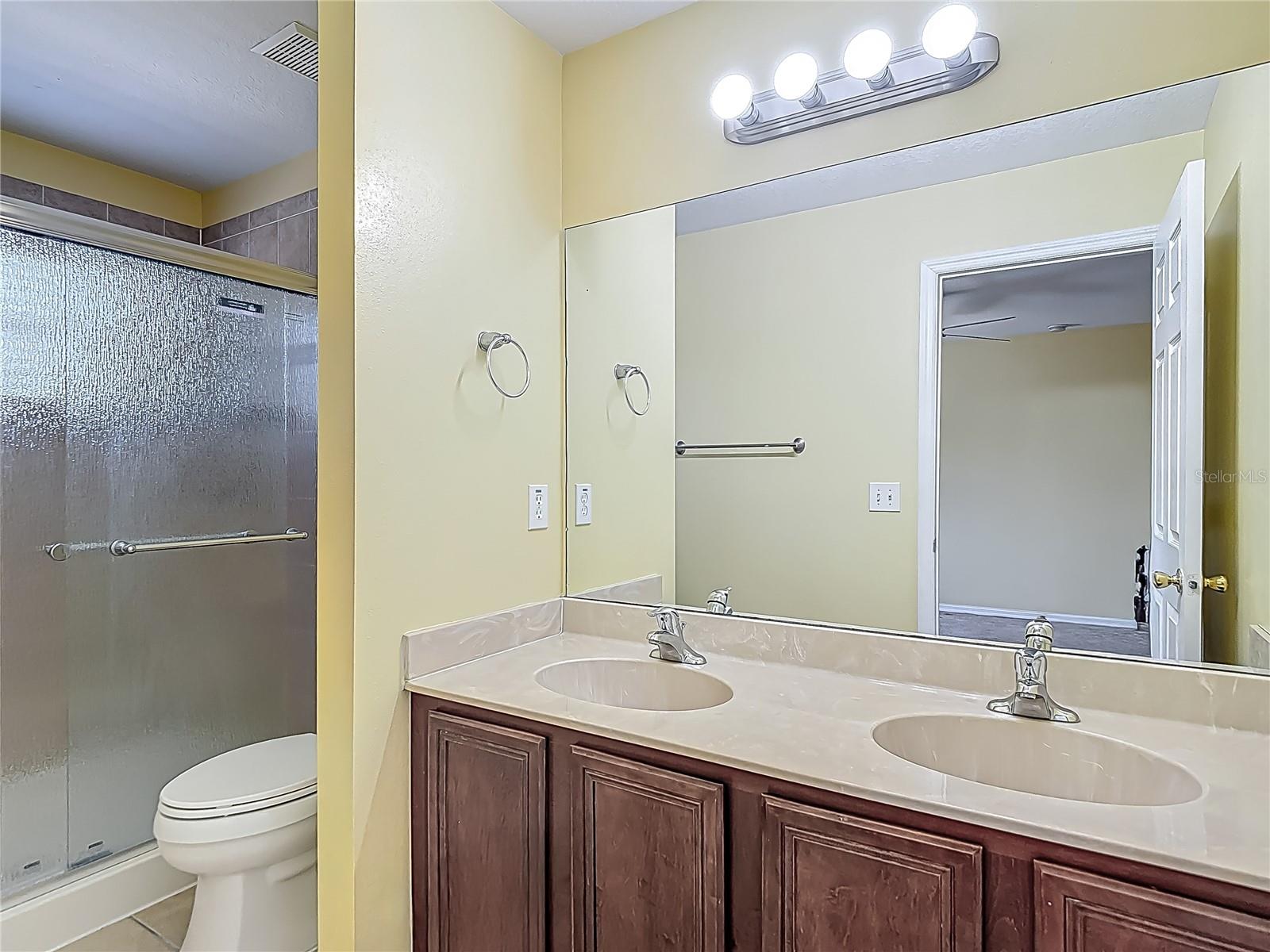Image 30 of 57 For 20402 Needletree Drive