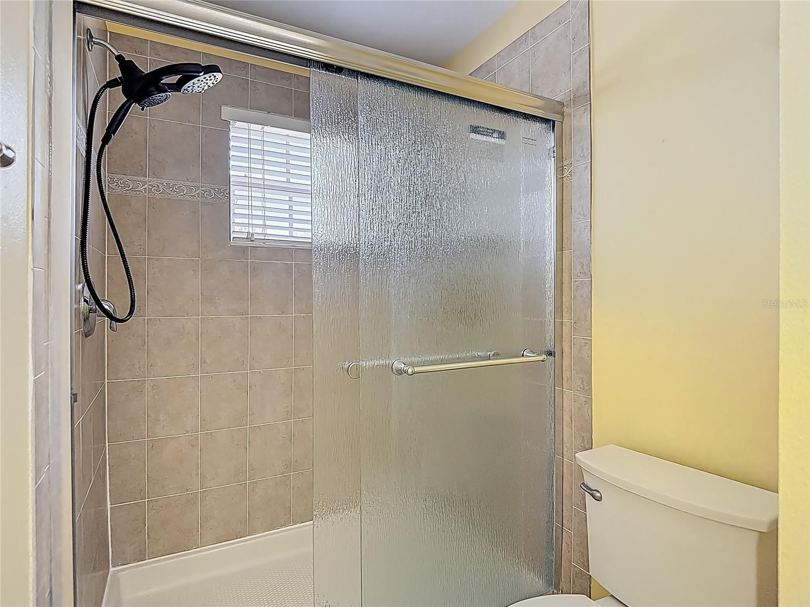Image 31 of 57 For 20402 Needletree Drive