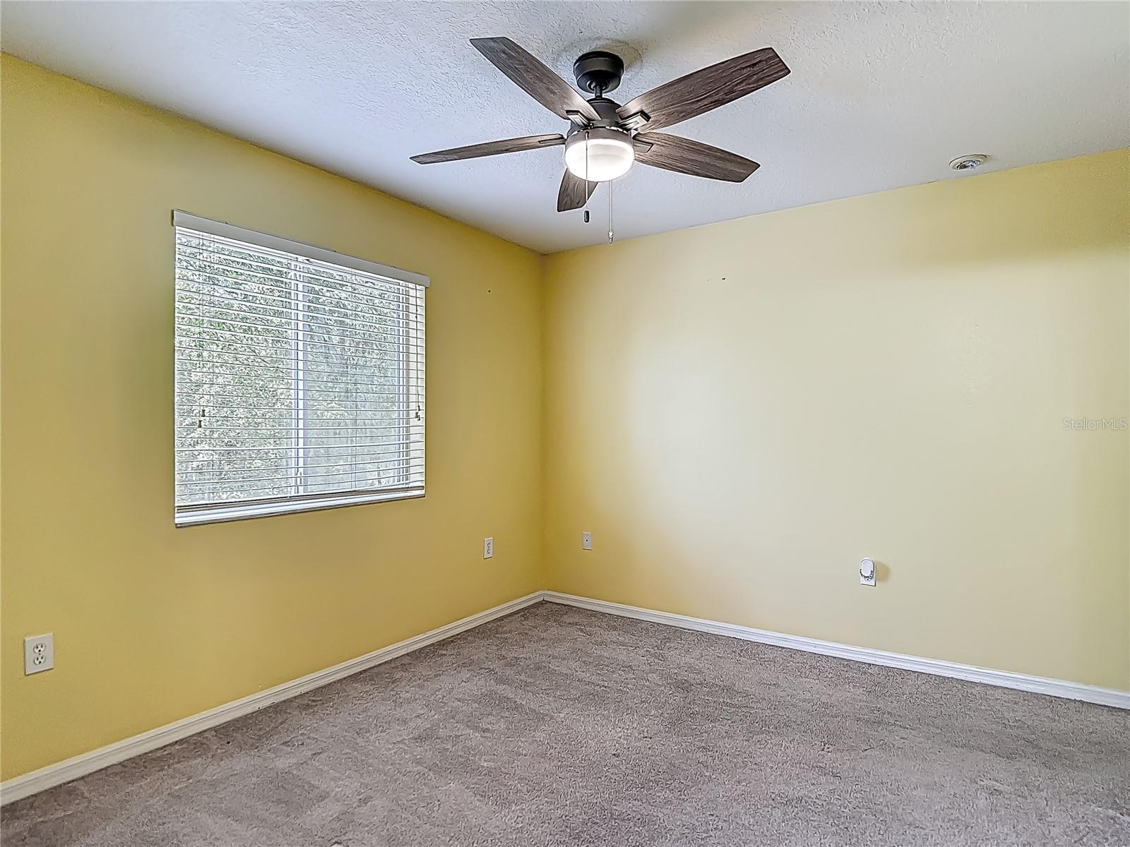 Image 36 of 57 For 20402 Needletree Drive