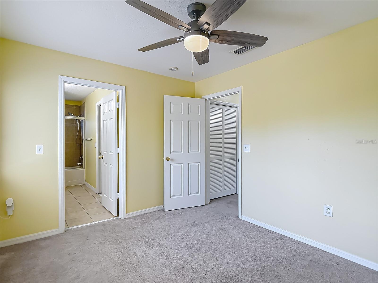 Image 40 of 57 For 20402 Needletree Drive