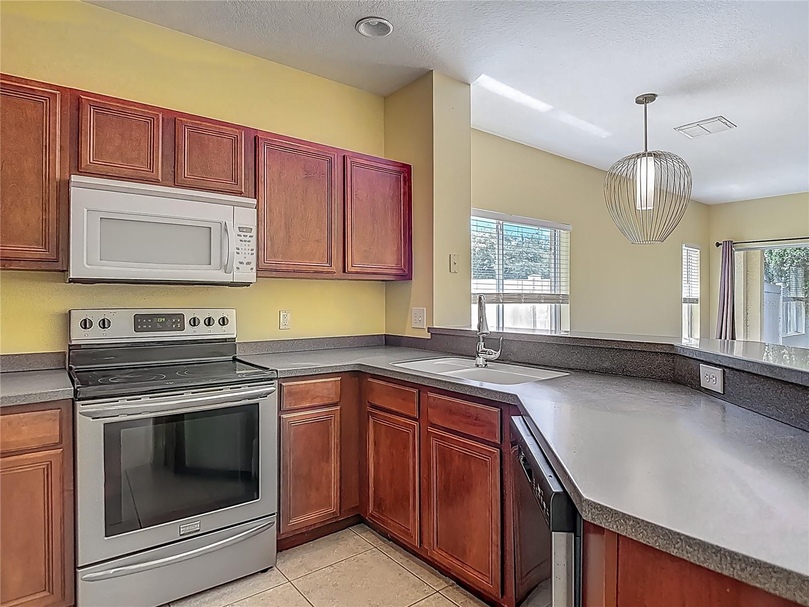 Image 7 of 57 For 20402 Needletree Drive