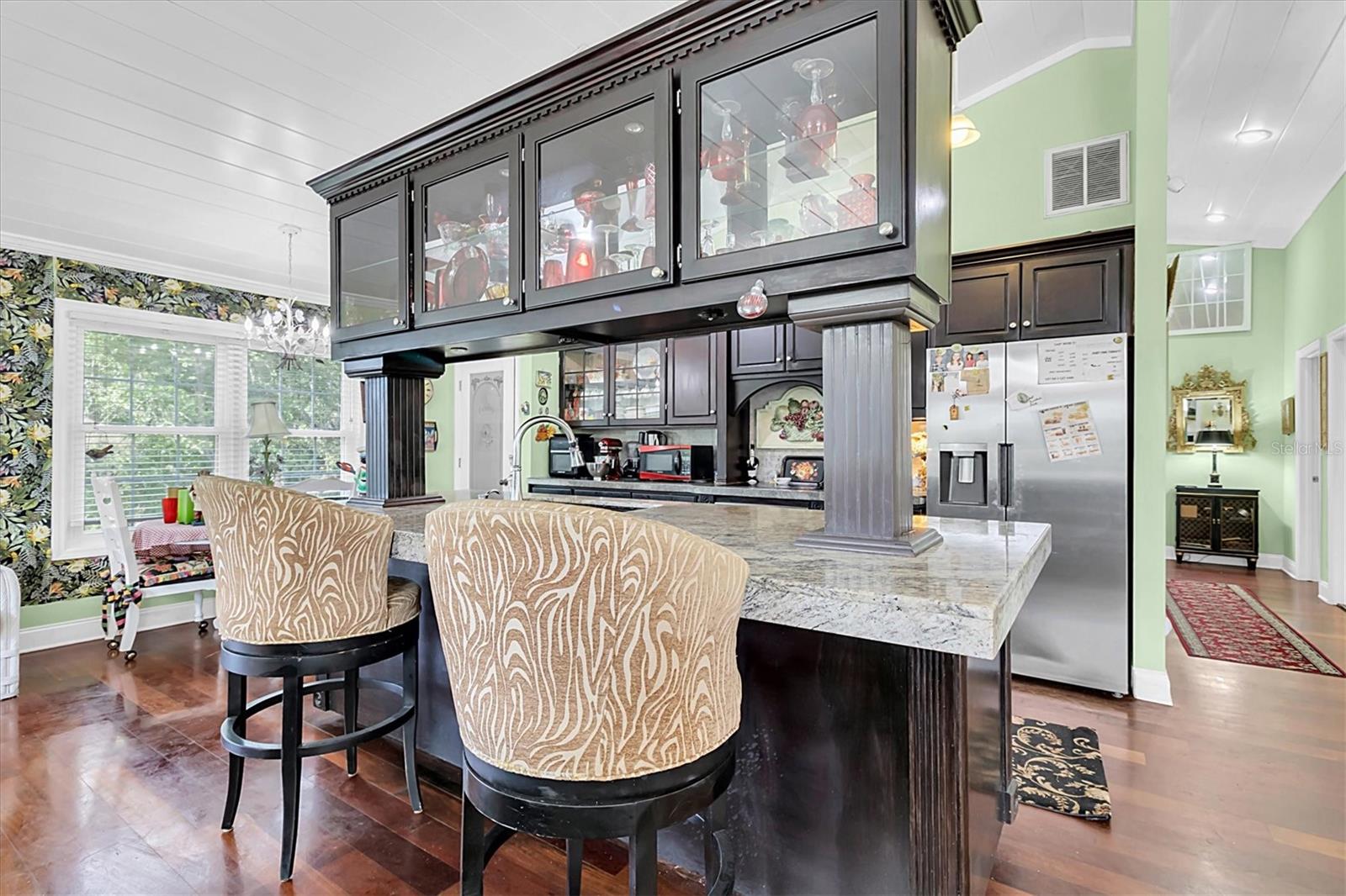 Image 11 of 48 For 9520 Indale Drive