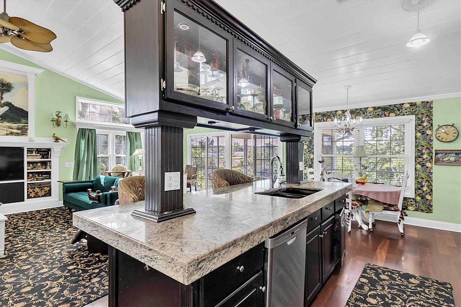 Image 14 of 48 For 9520 Indale Drive