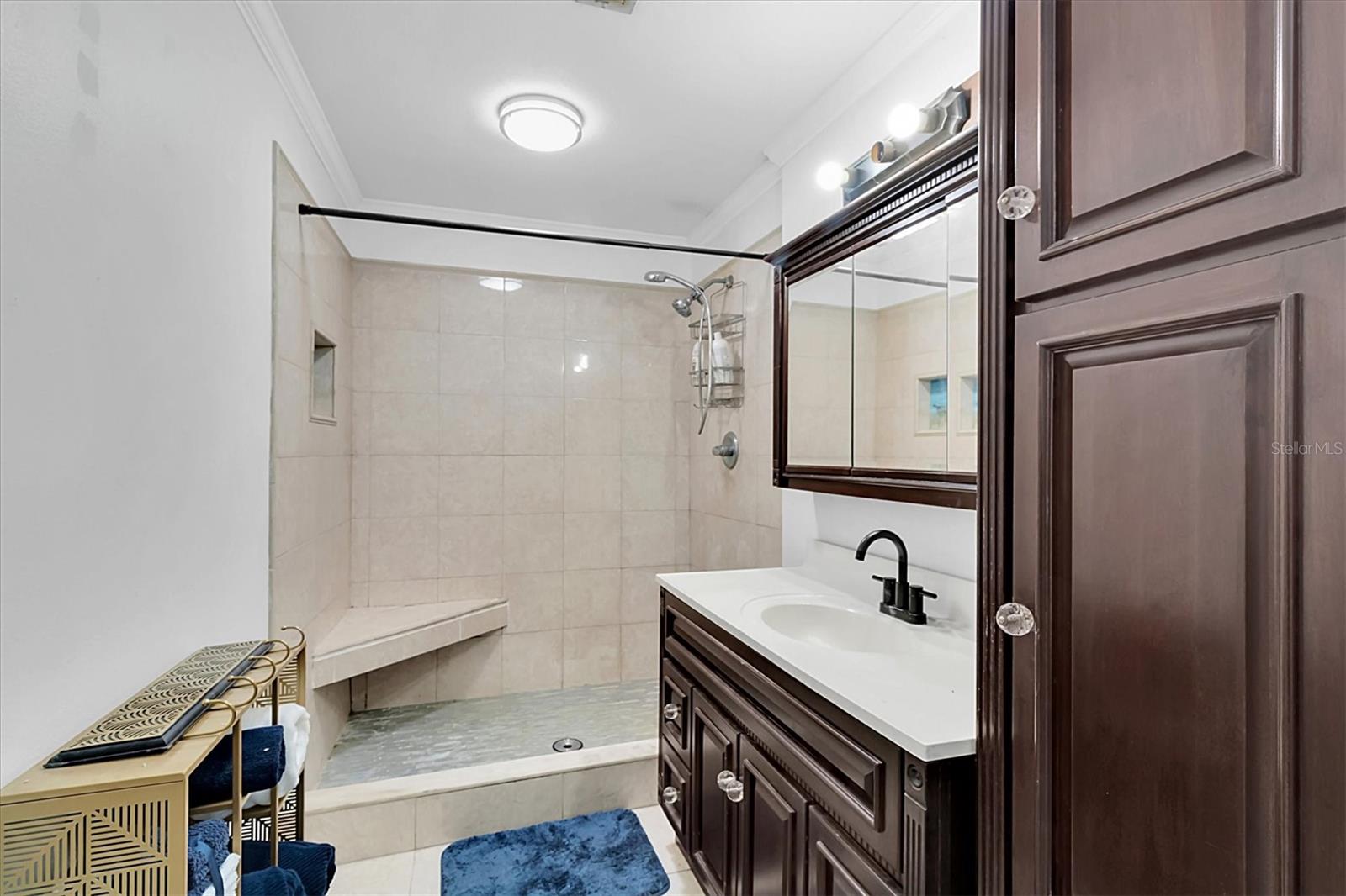 Image 23 of 48 For 9520 Indale Drive