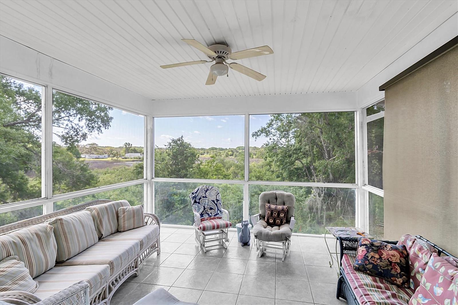 Image 3 of 48 For 9520 Indale Drive