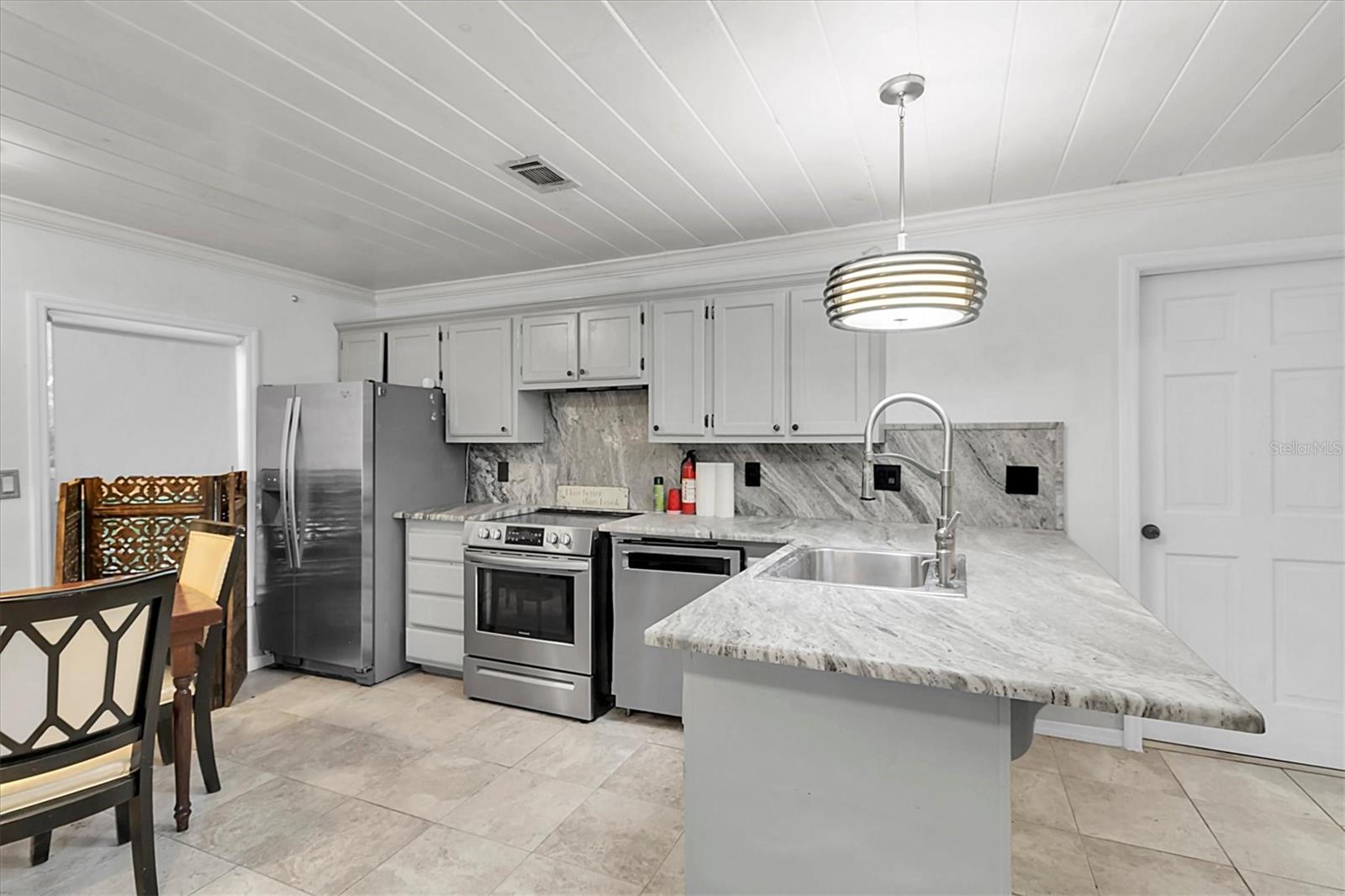 Image 30 of 48 For 9520 Indale Drive