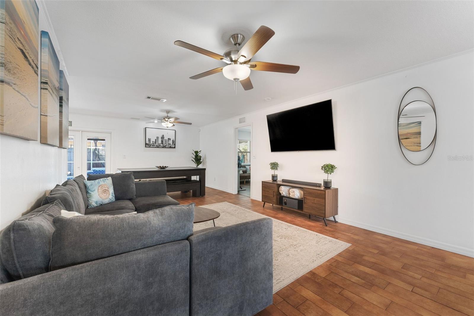 Image 10 of 46 For 25 Harbor Oaks Circle