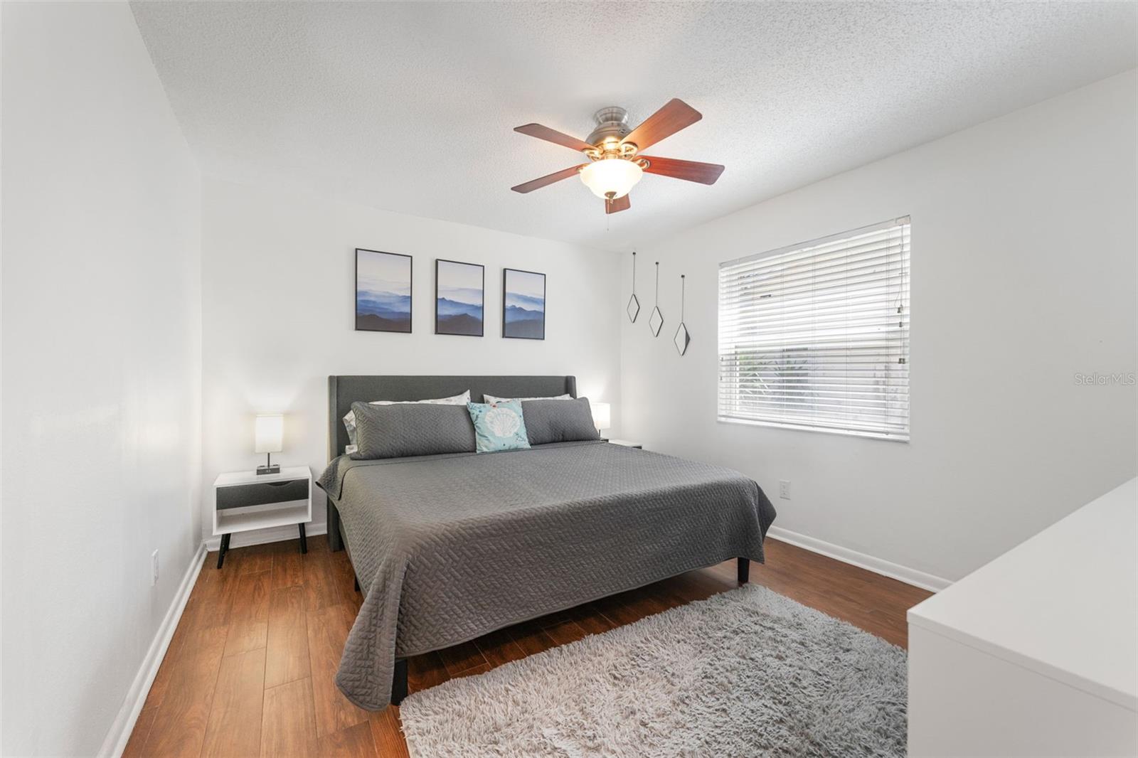 Image 30 of 46 For 25 Harbor Oaks Circle