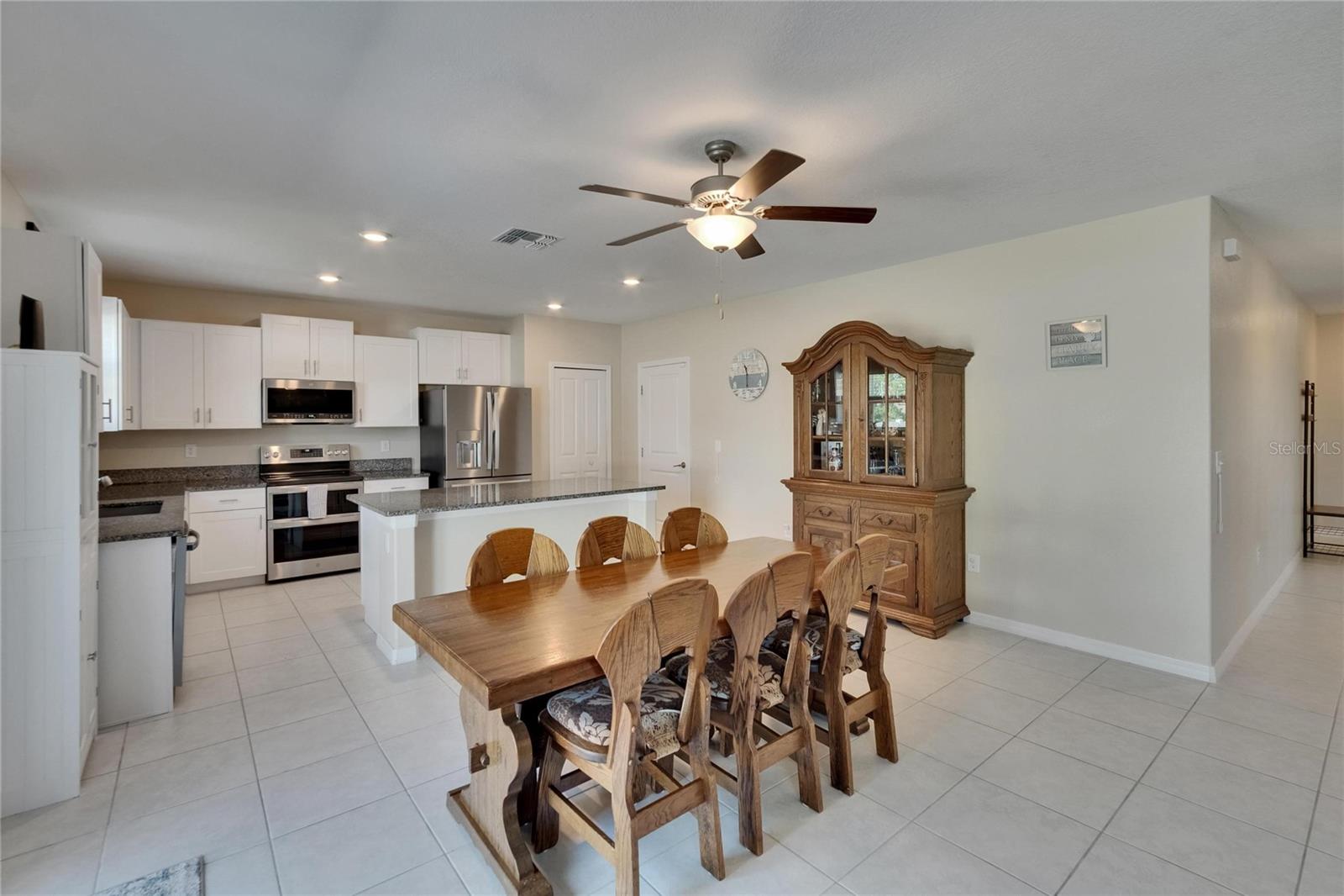 Listing photo id 10 for 13234 Great Plains Drive