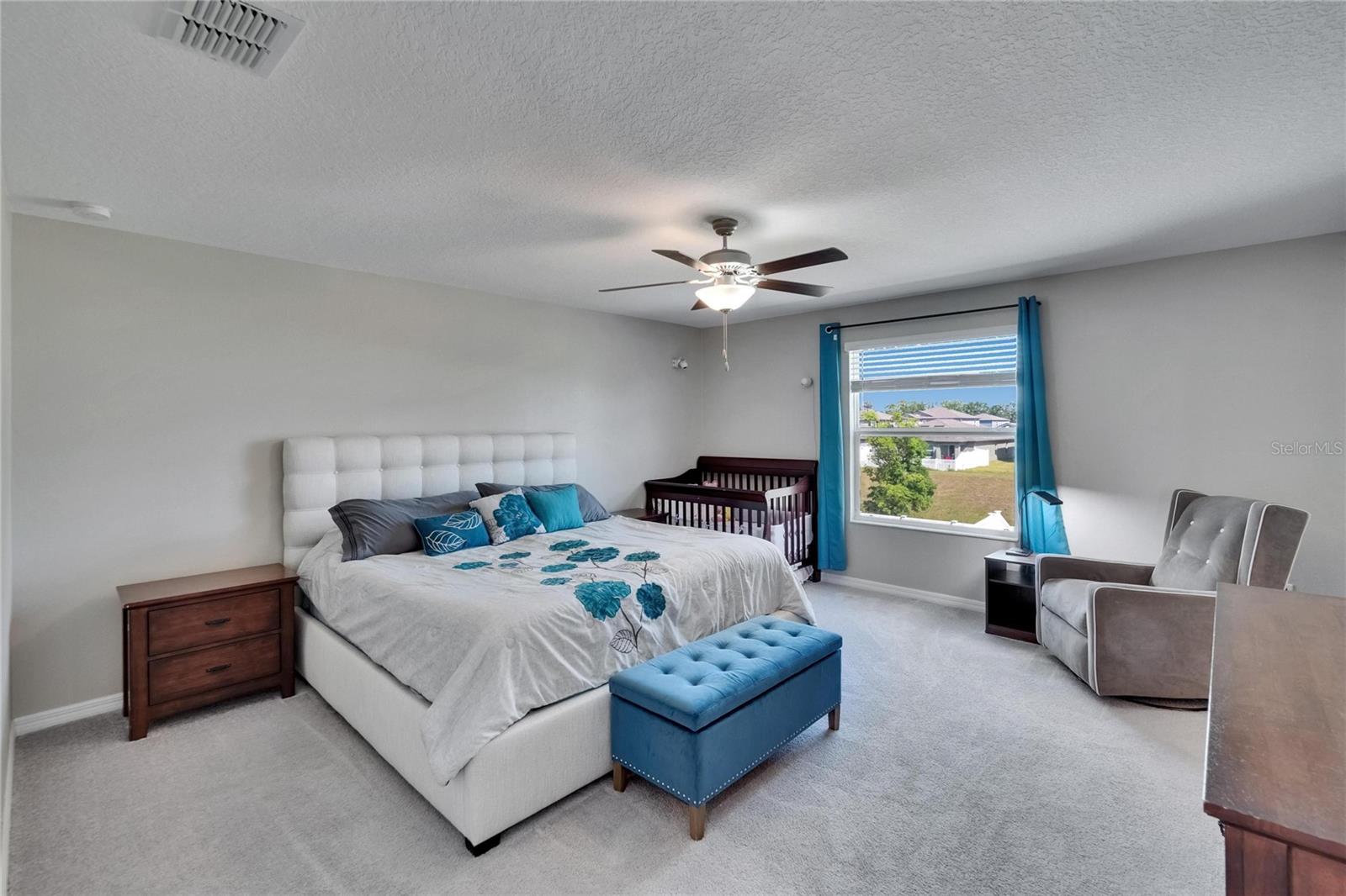 Listing photo id 22 for 13234 Great Plains Drive