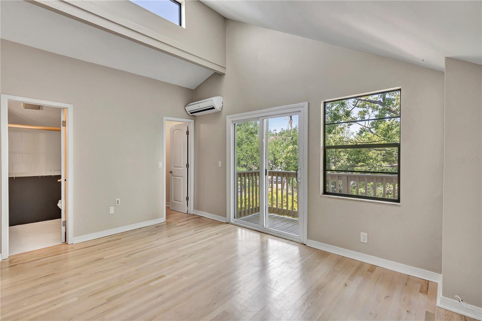Image 12 of 34 For 304 16th Avenue N