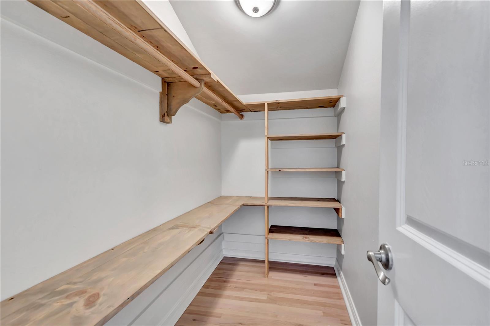 Image 14 of 34 For 304 16th Avenue N