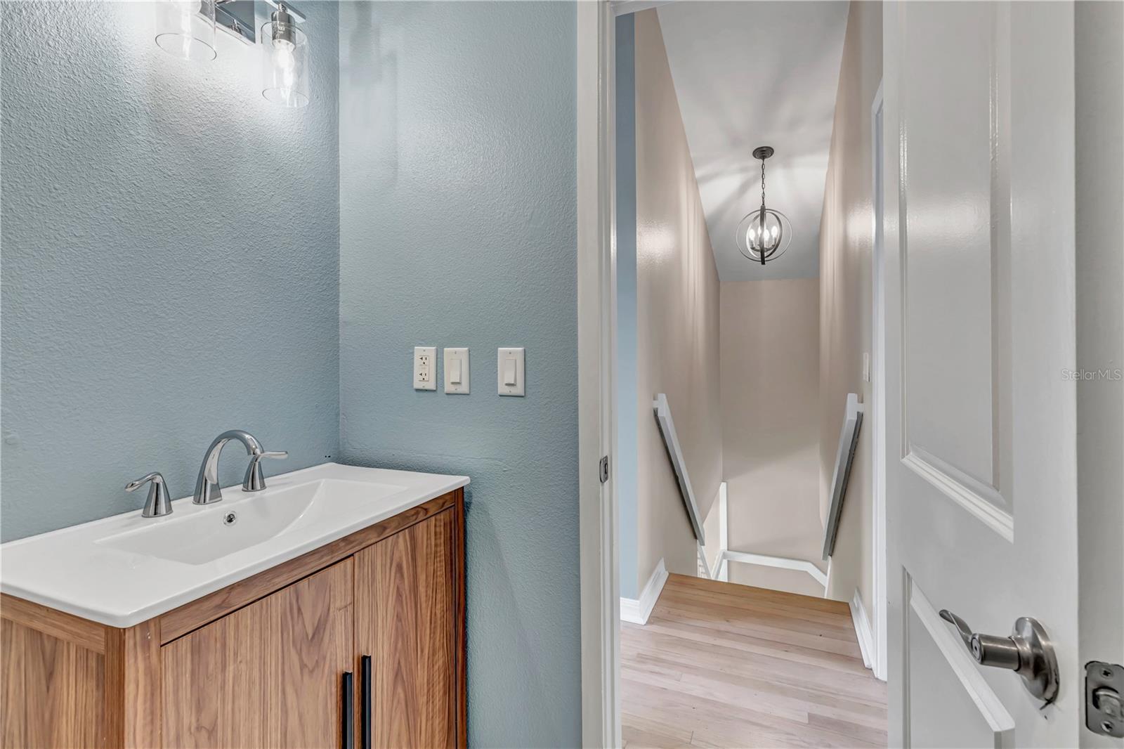 Image 24 of 34 For 304 16th Avenue N