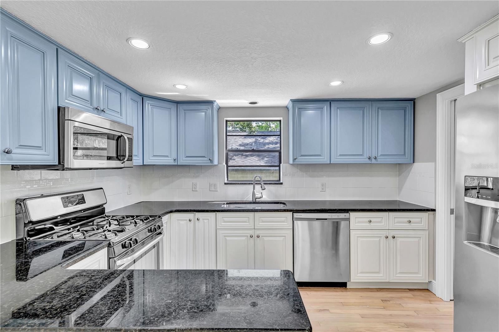 Image 8 of 34 For 304 16th Avenue N