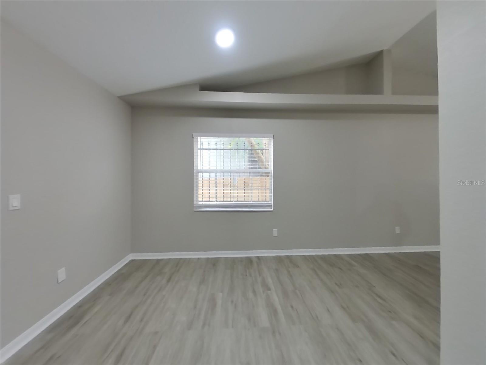 Image 4 of 16 For 148 12th Street
