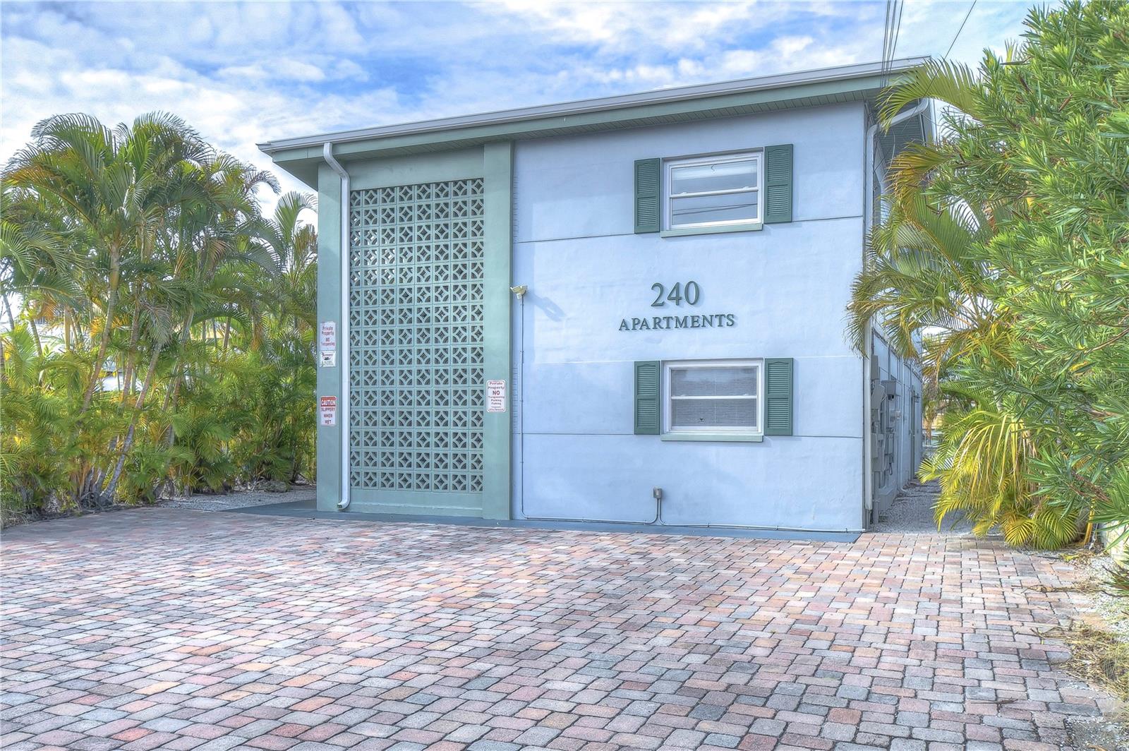 Details for 240 115th Avenue 1, TREASURE ISLAND, FL 33706