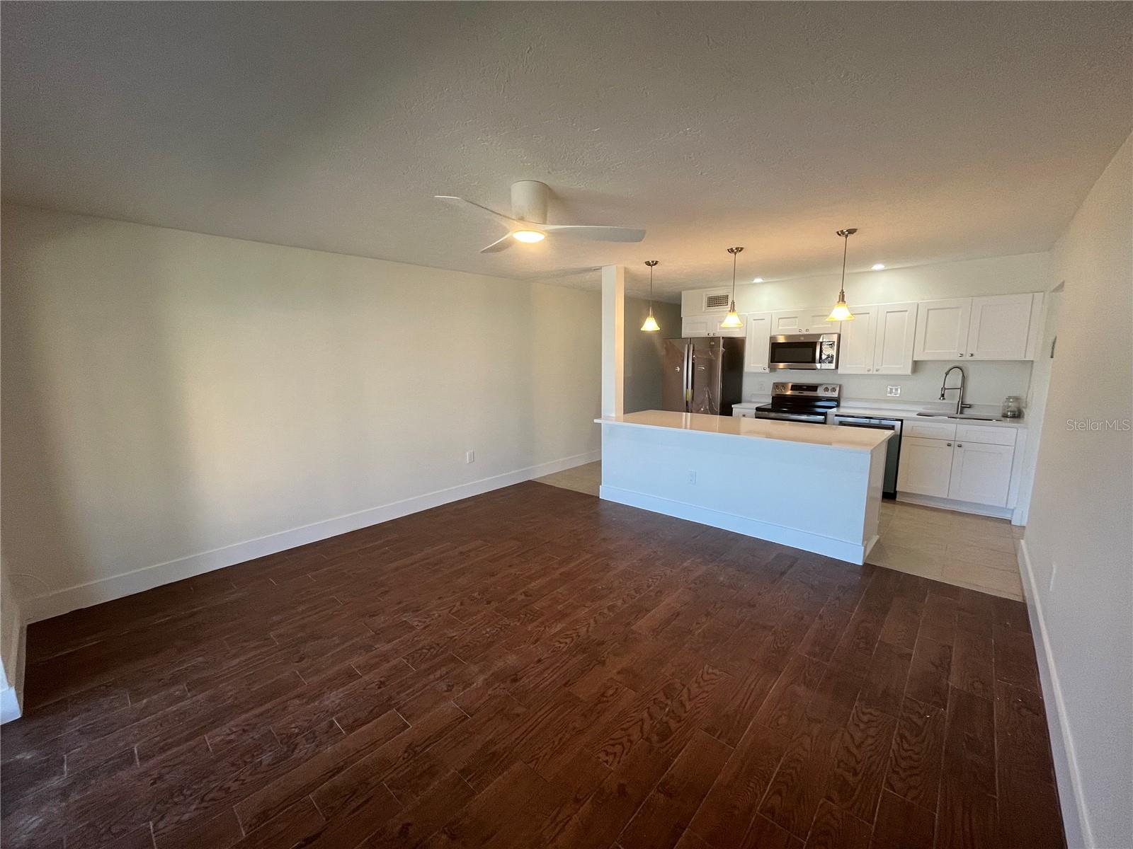 Image 4 of 13 For 240 115th Avenue 1