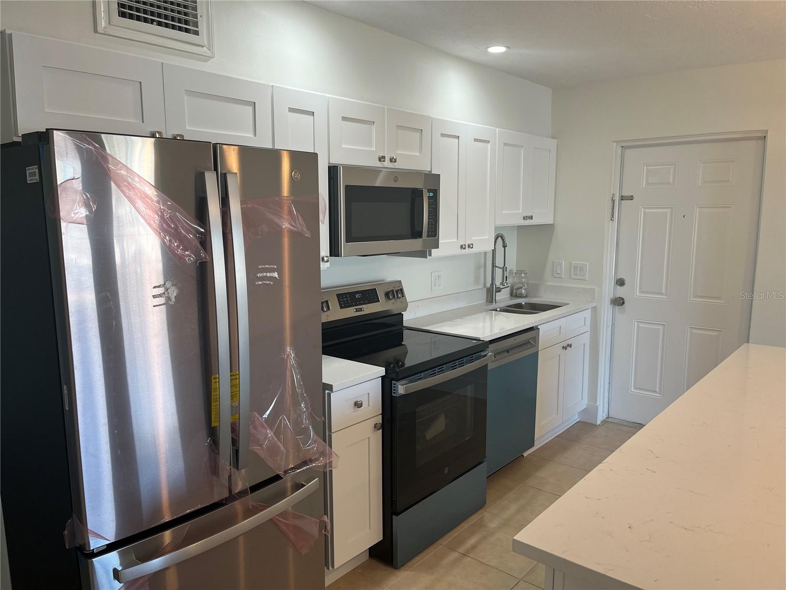 Image 5 of 13 For 240 115th Avenue 1
