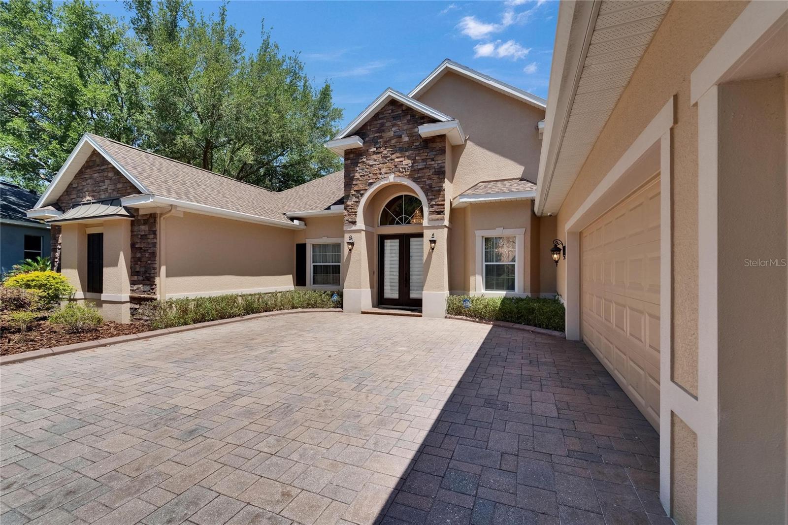 Image 4 of 70 For 607 Vintage Way