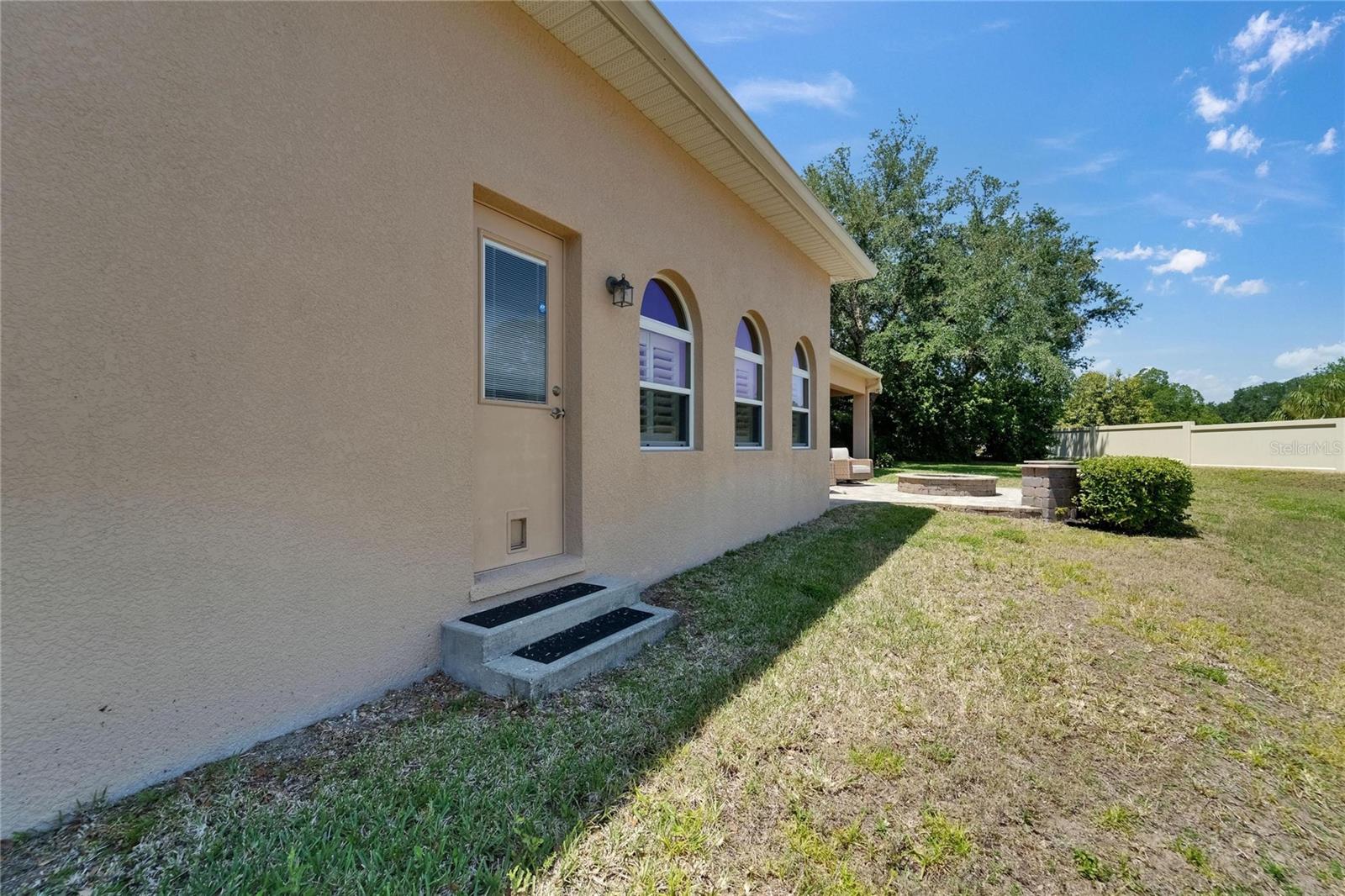Image 60 of 70 For 607 Vintage Way
