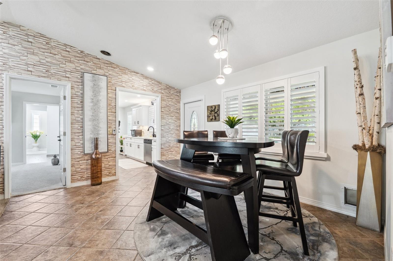 Image 10 of 43 For 506 Spring Tree Court