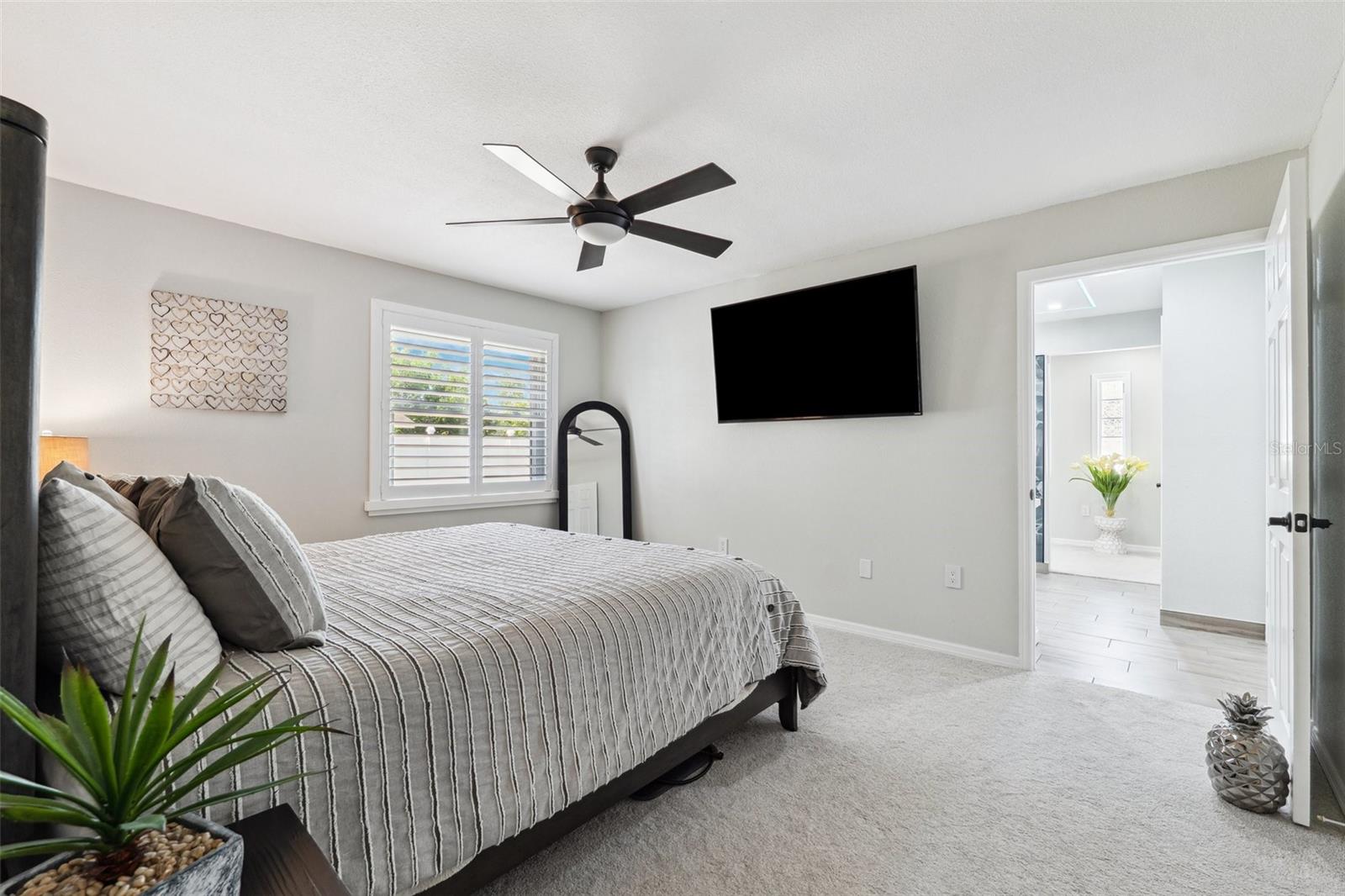 Image 18 of 43 For 506 Spring Tree Court