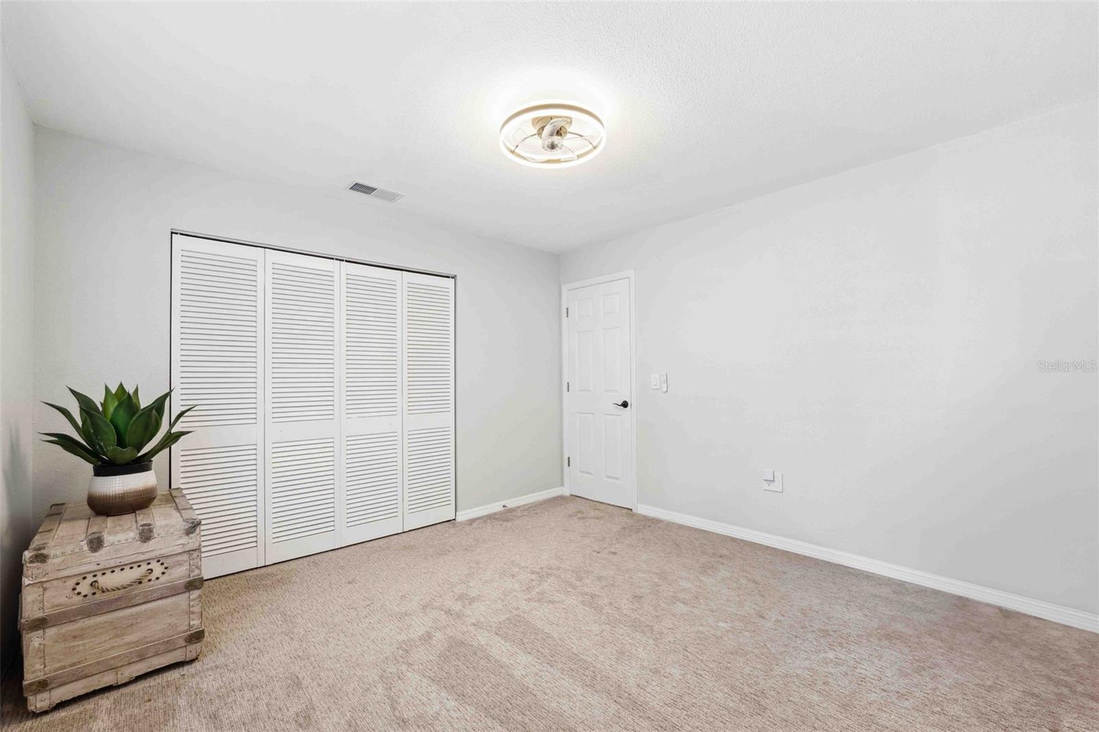 Image 24 of 43 For 506 Spring Tree Court
