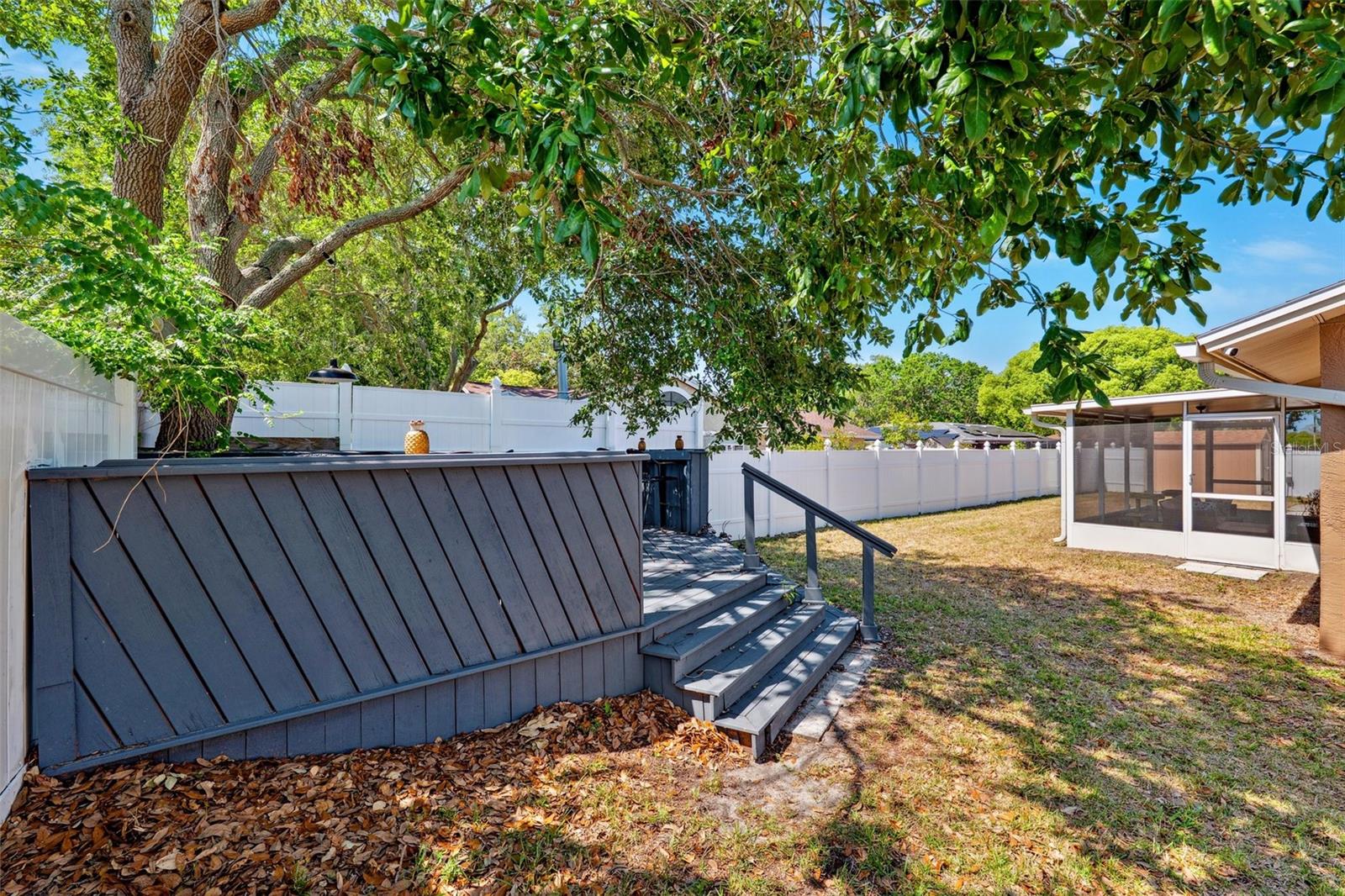 Image 37 of 43 For 506 Spring Tree Court