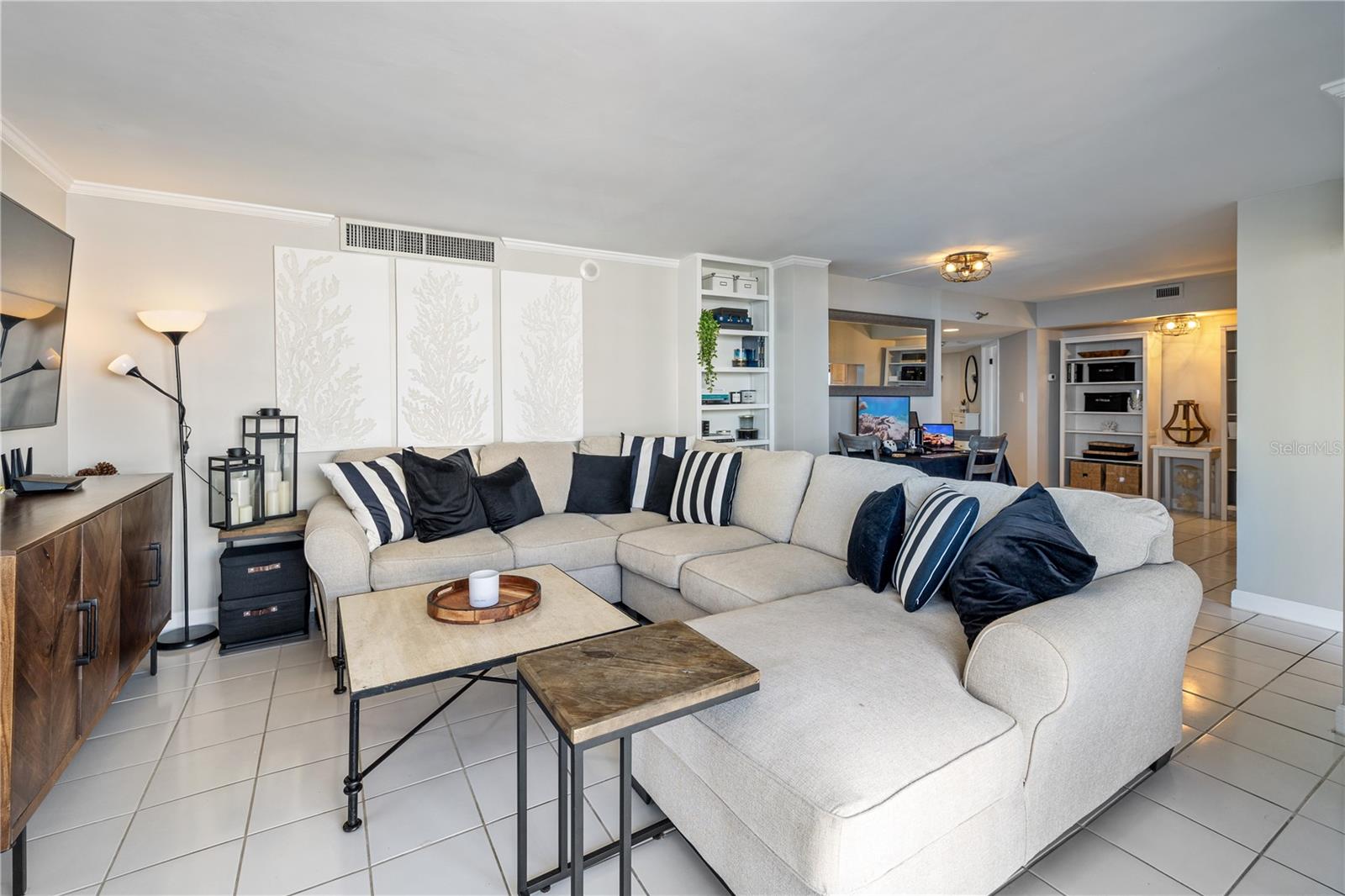 Image 15 of 30 For 2413 Bayshore Boulevard 801