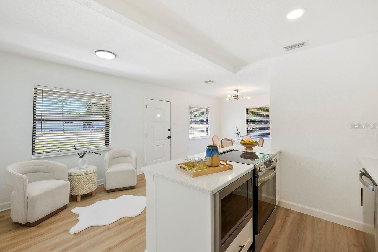 Image 10 of 44 For 4675 26th Avenue N