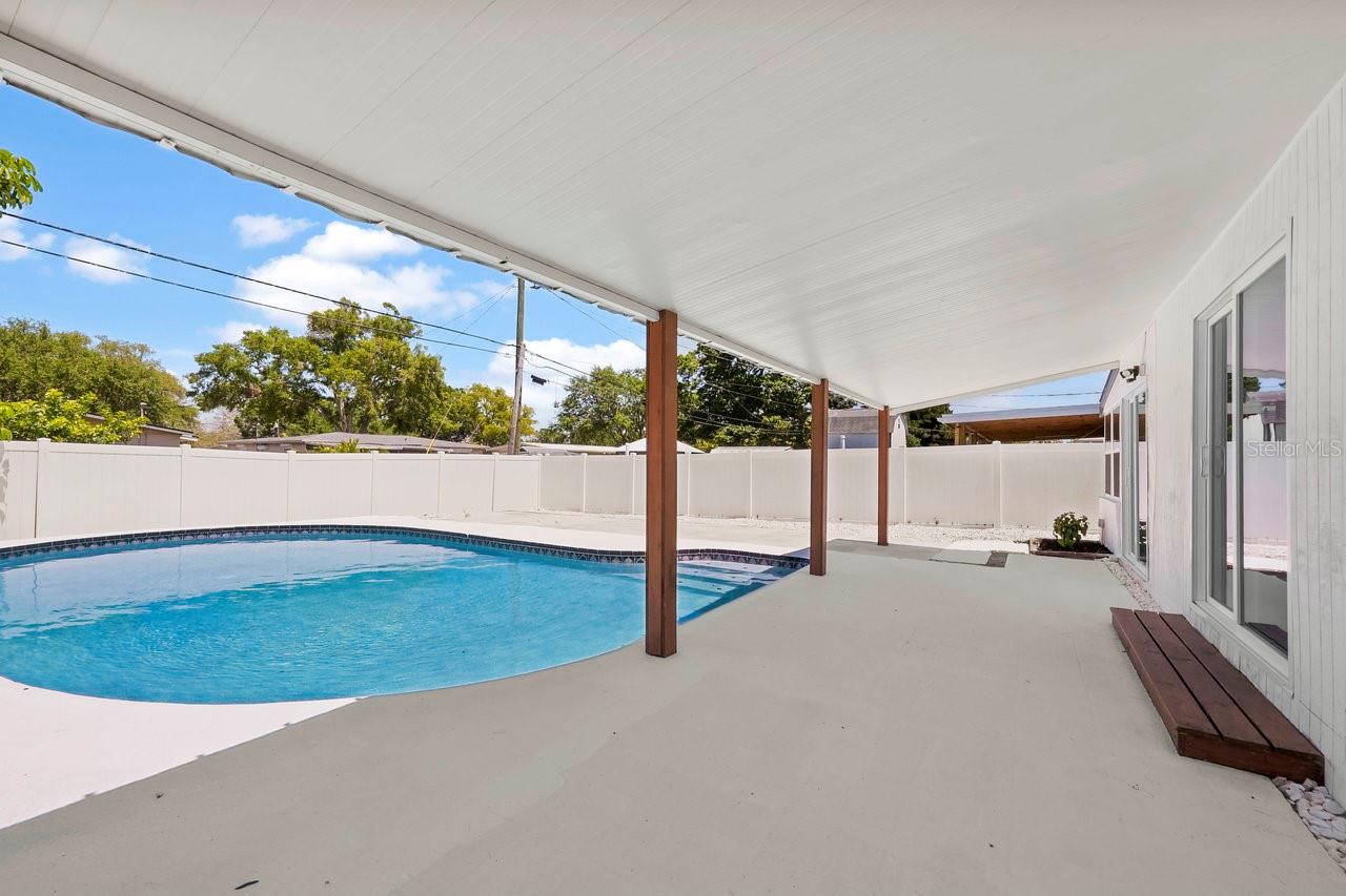 Image 30 of 44 For 4675 26th Avenue N