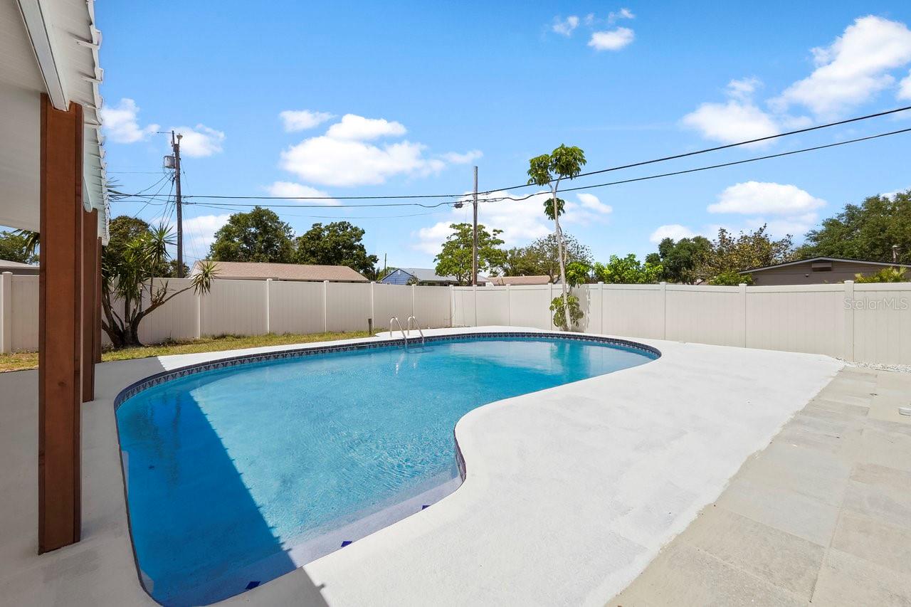 Image 31 of 44 For 4675 26th Avenue N