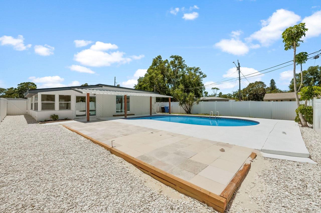 Image 33 of 44 For 4675 26th Avenue N