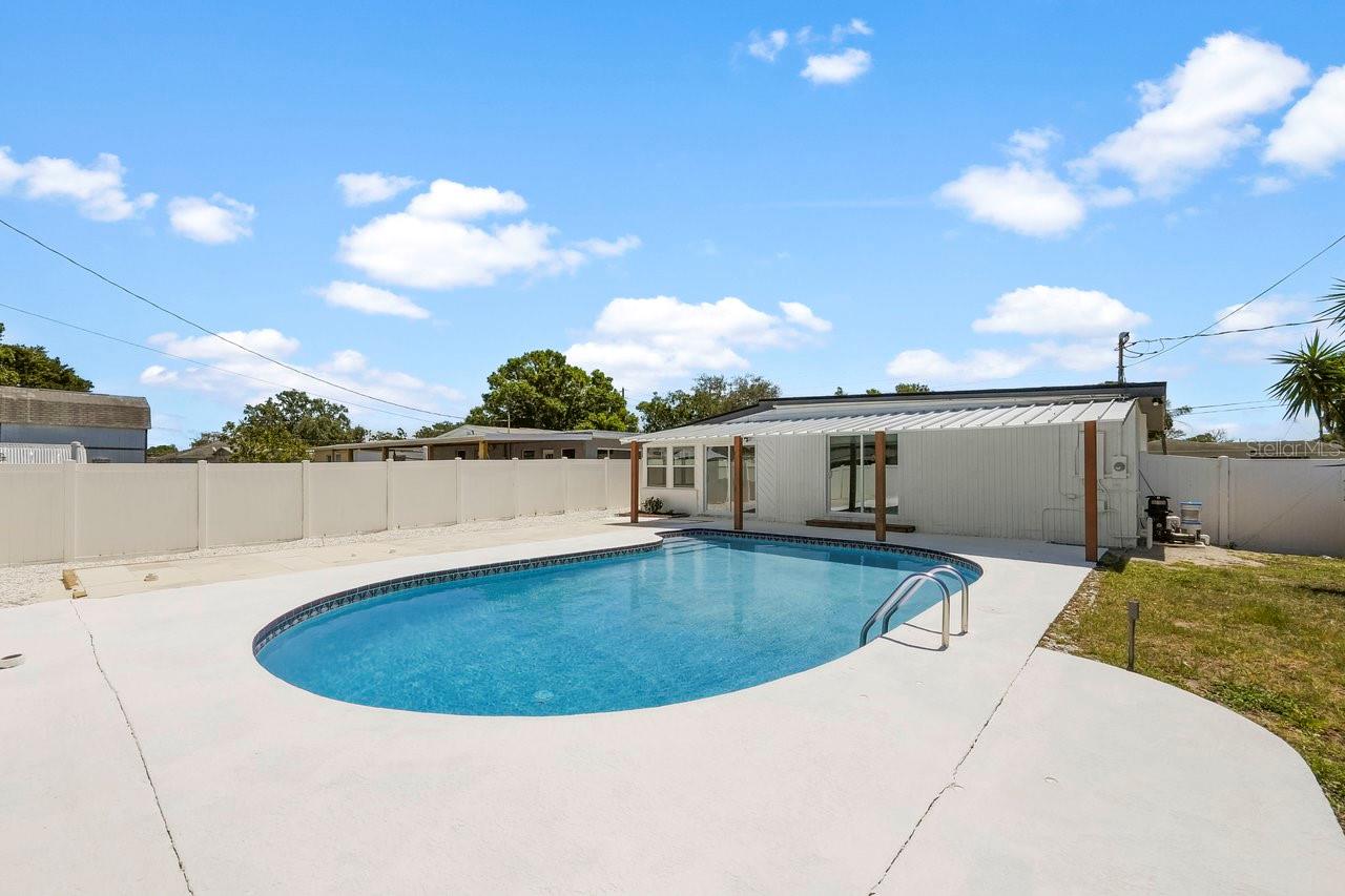 Image 34 of 44 For 4675 26th Avenue N