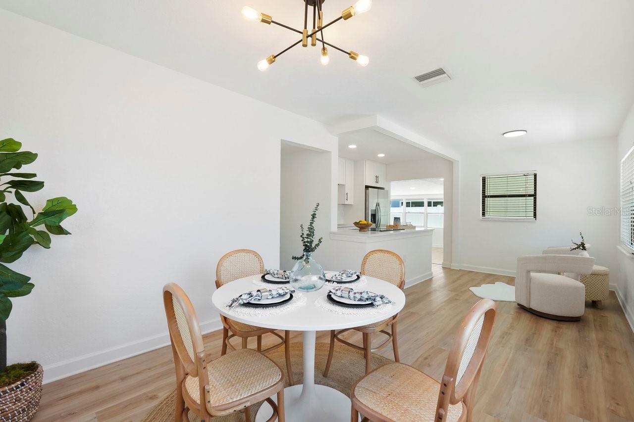 Image 4 of 44 For 4675 26th Avenue N