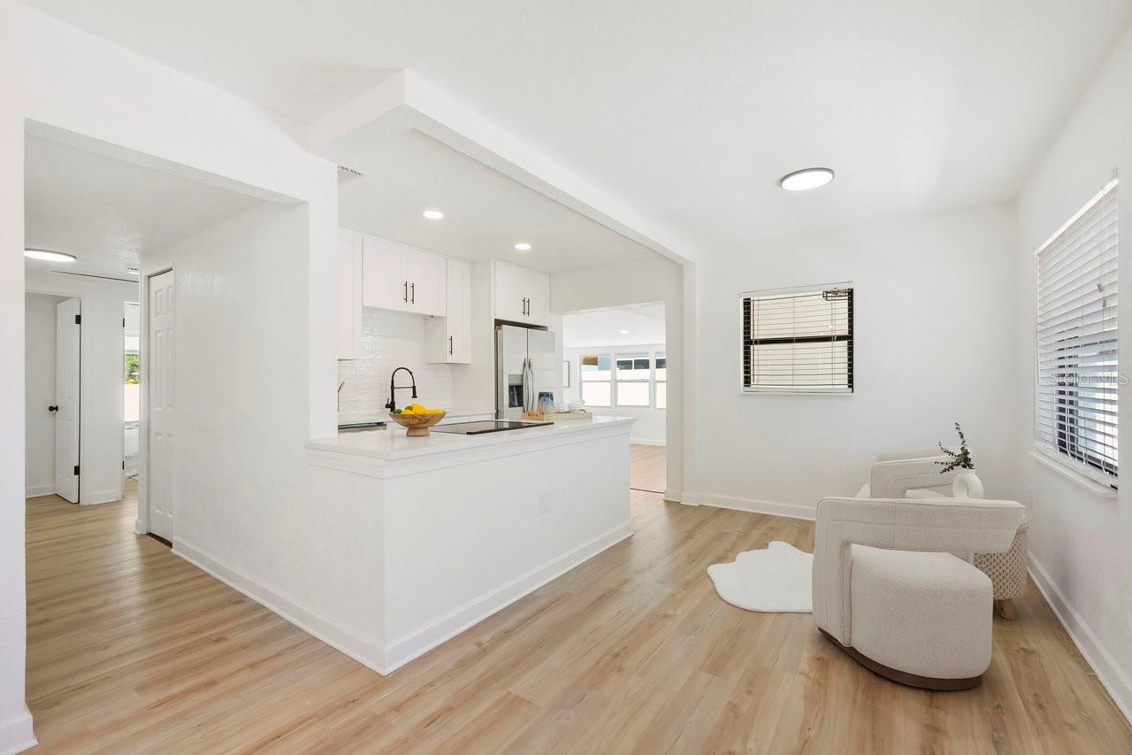 Image 7 of 44 For 4675 26th Avenue N