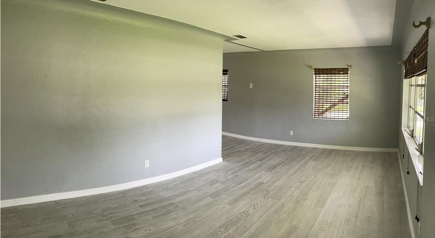 Image 4 of 12 For 4301 15th Avenue N