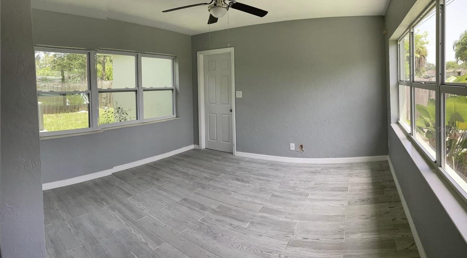 Image 5 of 12 For 4301 15th Avenue N