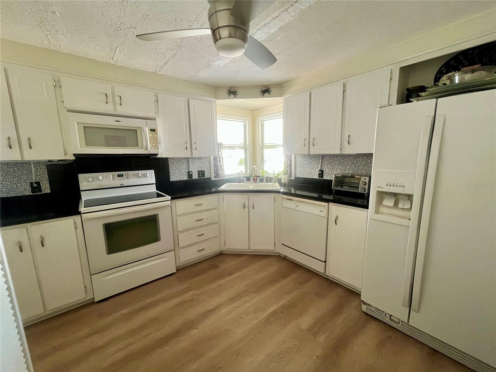 Image 3 of 25 For 45 Hemlock Court