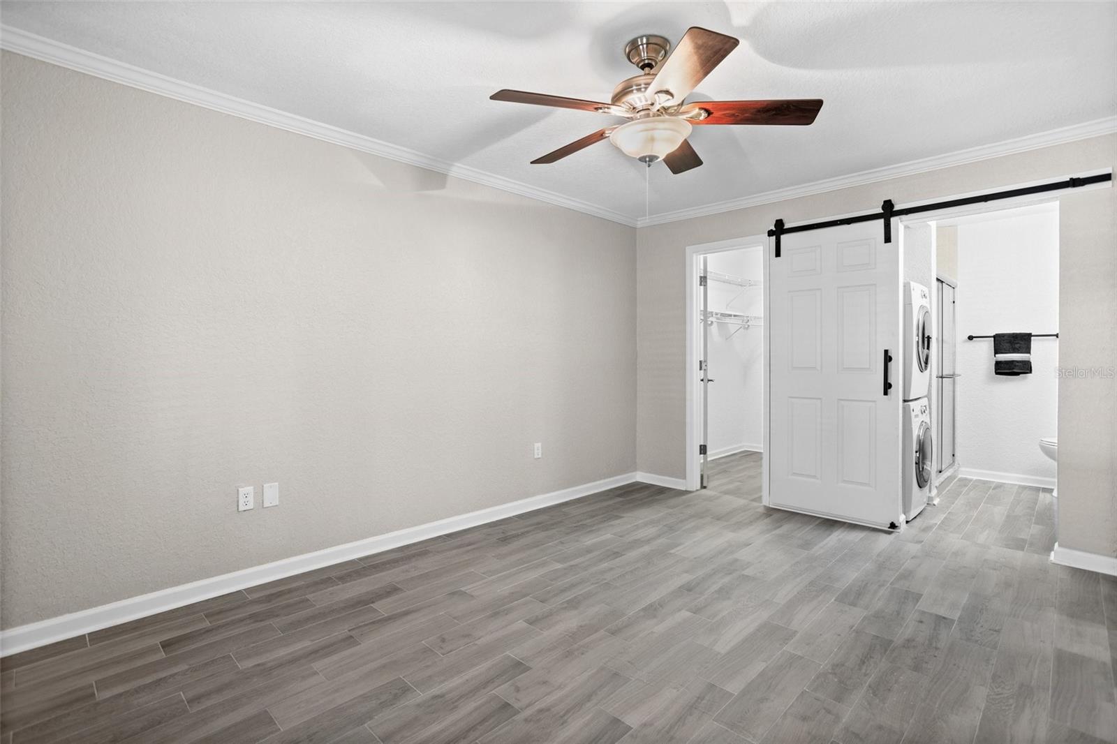 Image 16 of 28 For 716 Lyndhurst Street 702