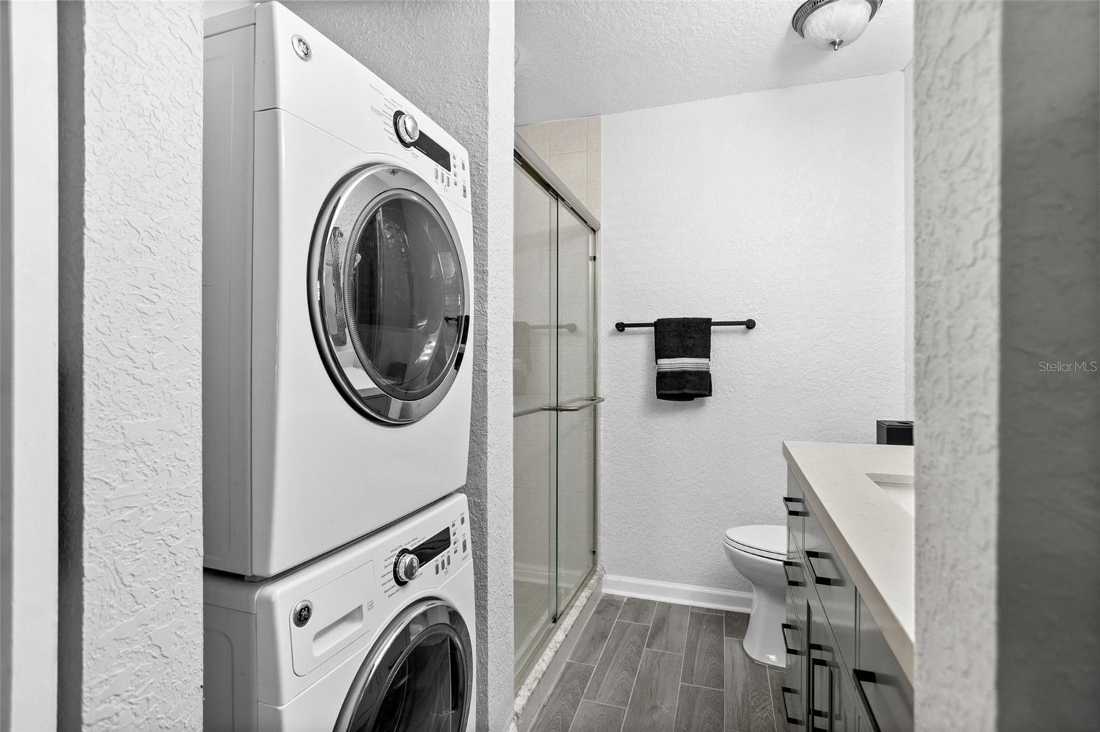 Image 18 of 28 For 716 Lyndhurst Street 702
