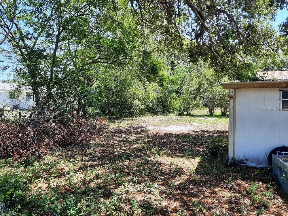 Listing photo id 4 for 9355 Pinero Street