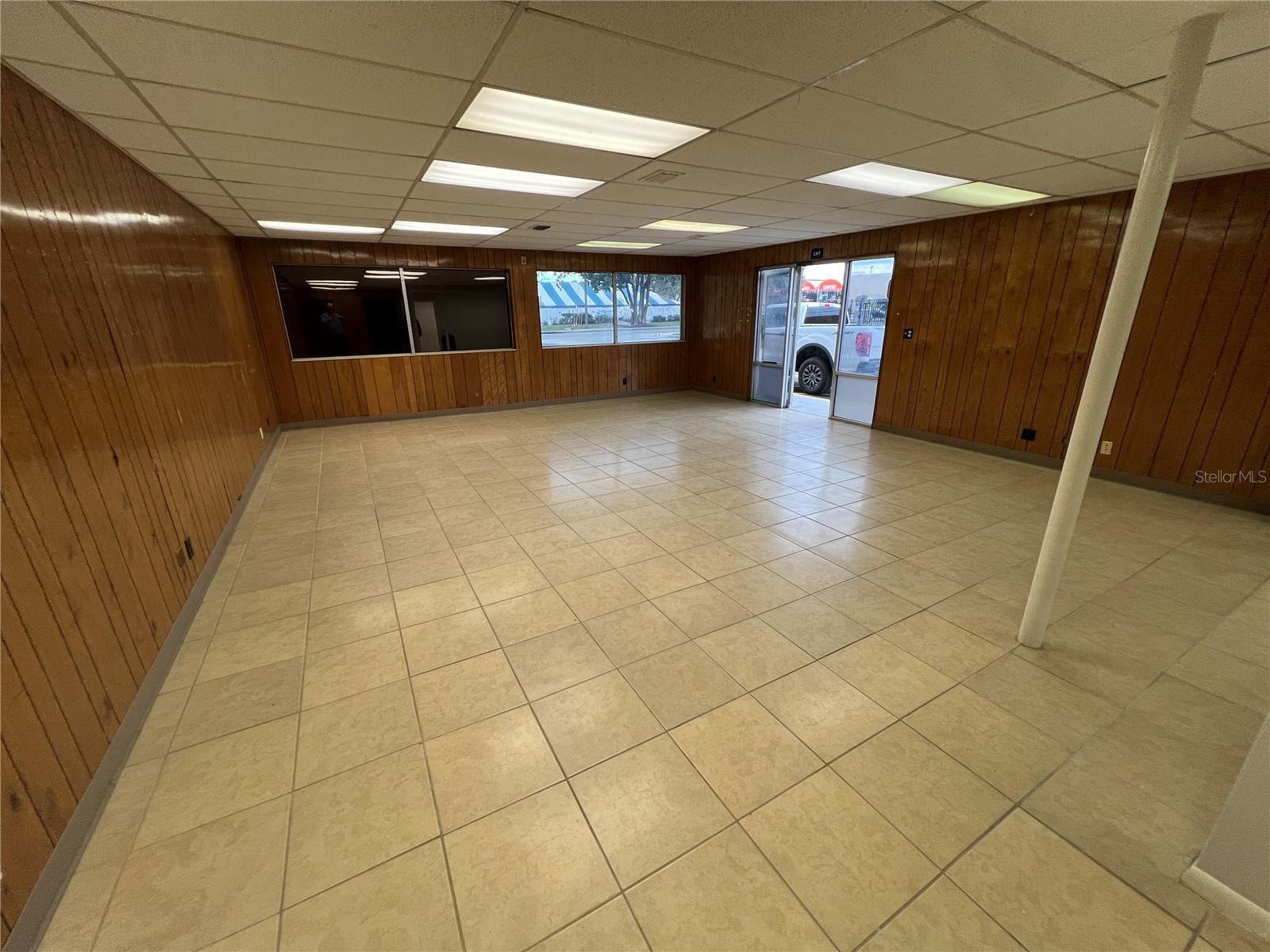 Image 16 of 18 For 8610 Suwanee Avenue